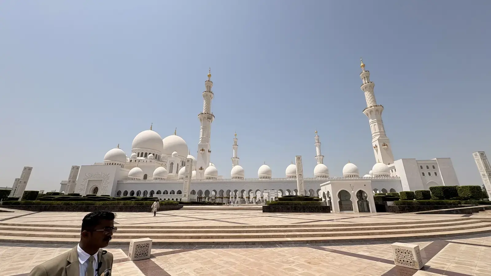 Students visiting a landmark during an immersion